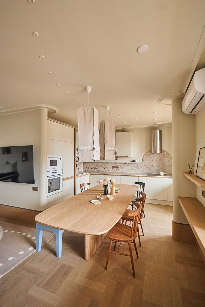 Кухня-столовая с завитком гюль