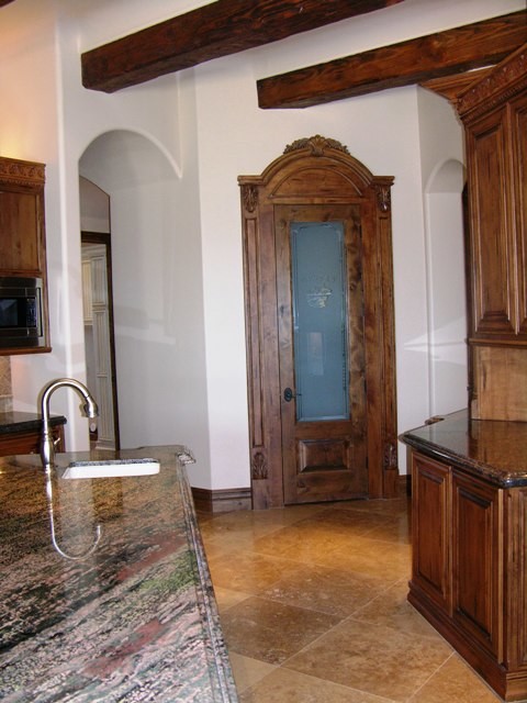 Example of a transitional kitchen design in Phoenix