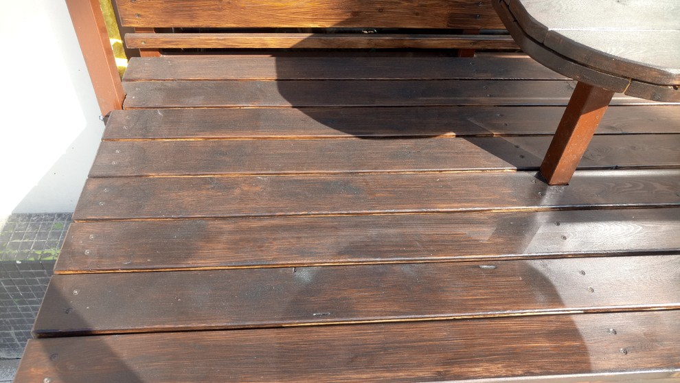 Outdoor Bench Special for Pitcher Pub Moscow