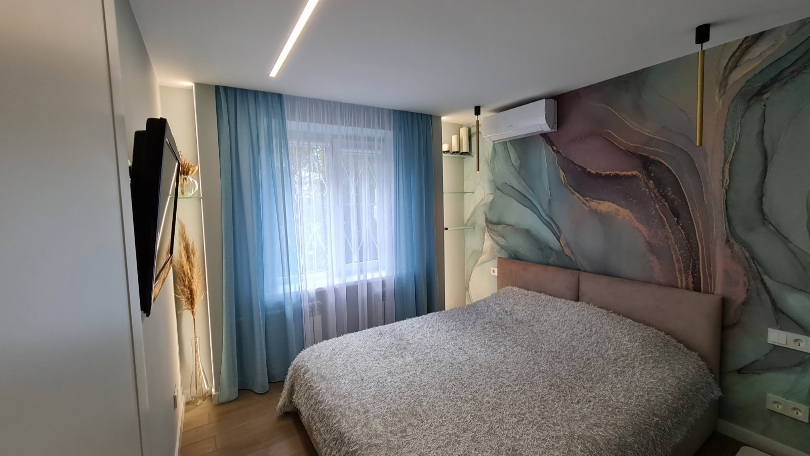 65 квадратов счастья.