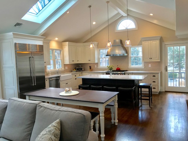 Kitchen Dining Area Family Room Butler S Pantry Traditional Kitchen New York By Cabinet Artistry