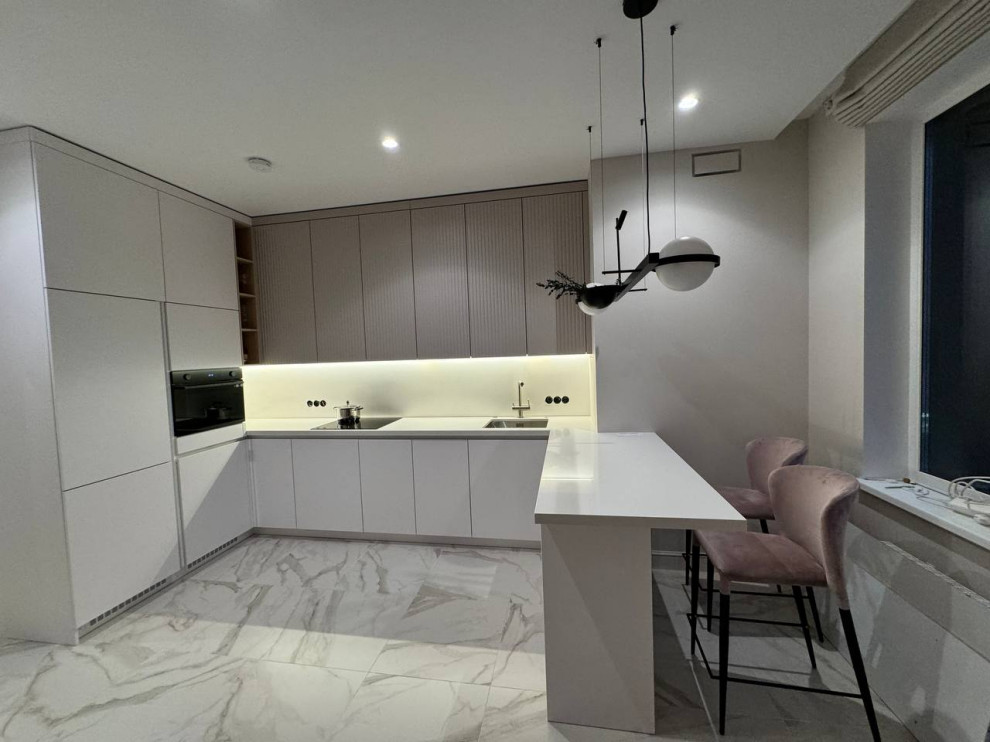 МОСКВА  НАГОРНАЯ   53 м