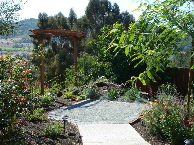 Structural Elements mediterranean-garden