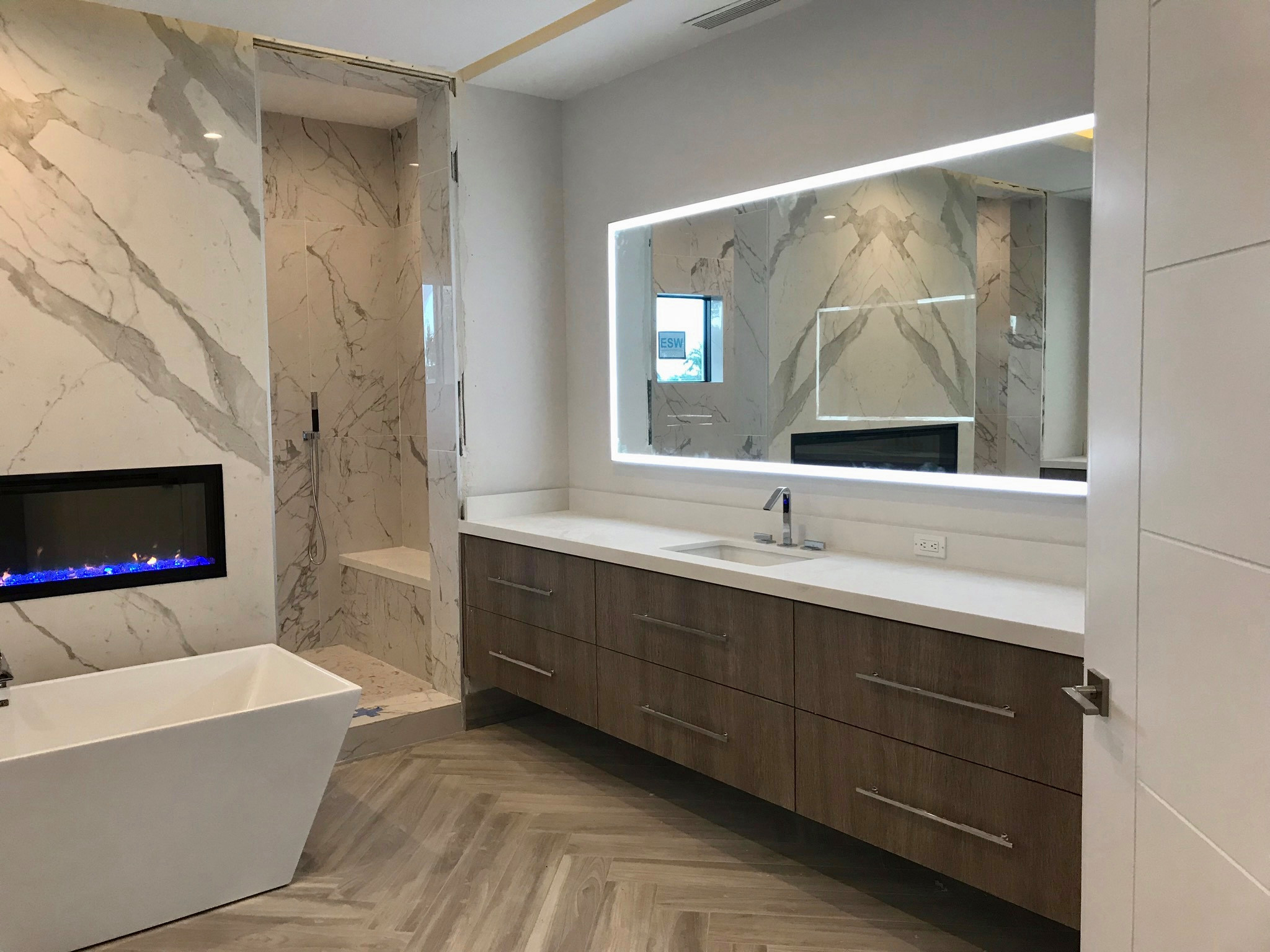 FORT LAUDERDALE RESIDENCE