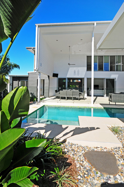 Sinnamon park contemporain-piscine