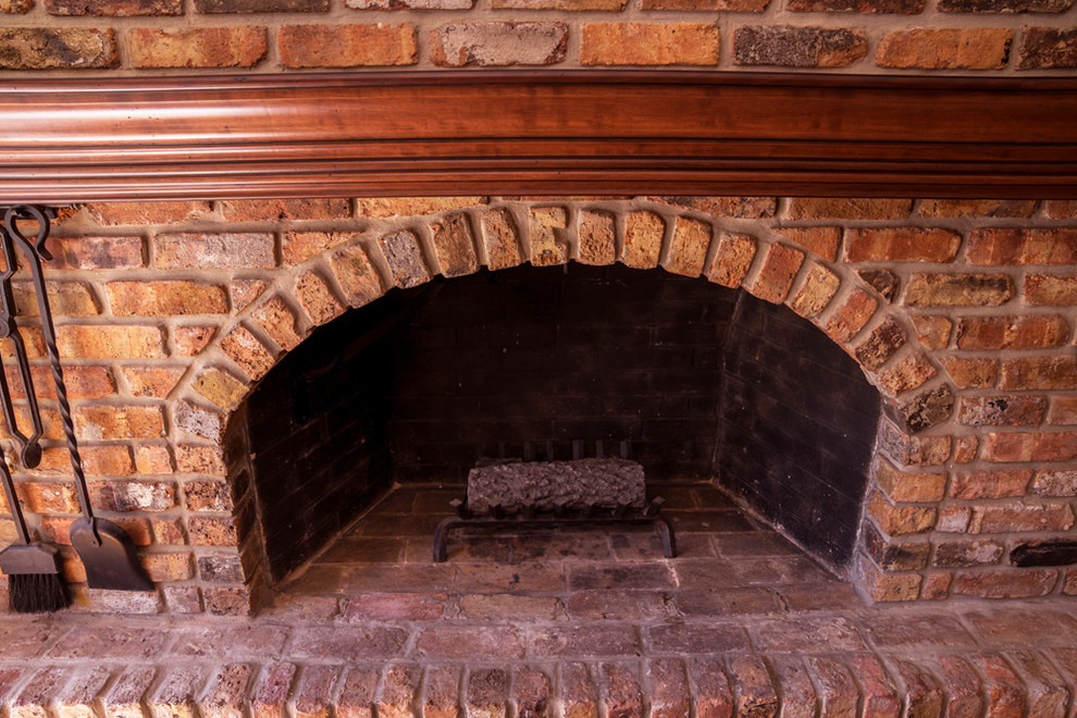 Inspiration for a rustic kitchen remodel in Orlando