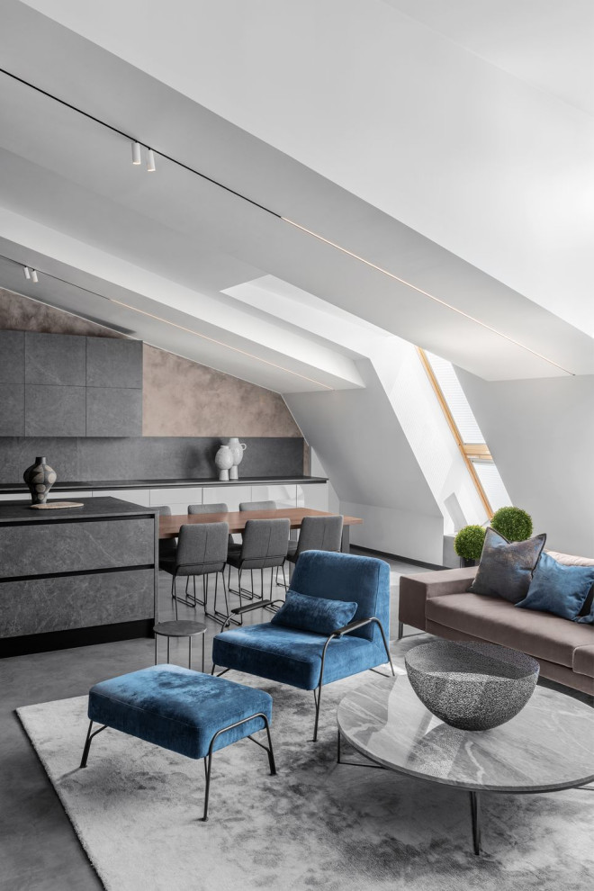 Четырехкомнатная квартира на Чистых Прудах