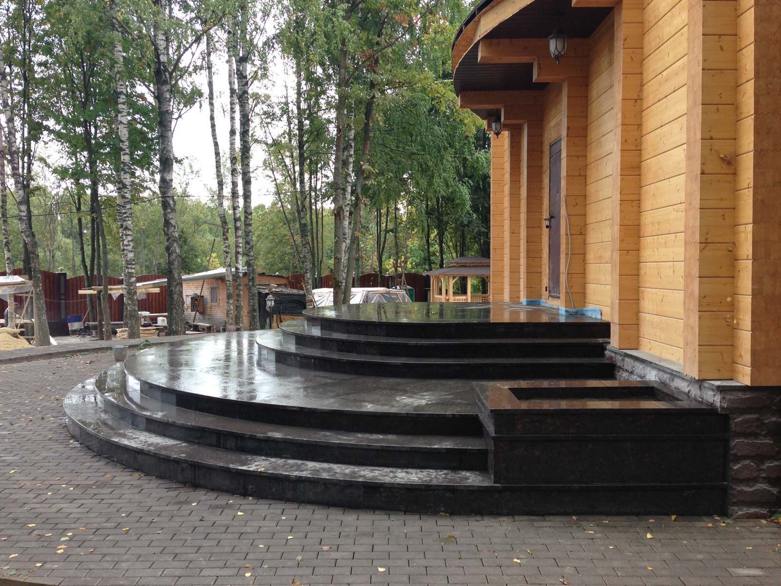 Крыльцо из гранита