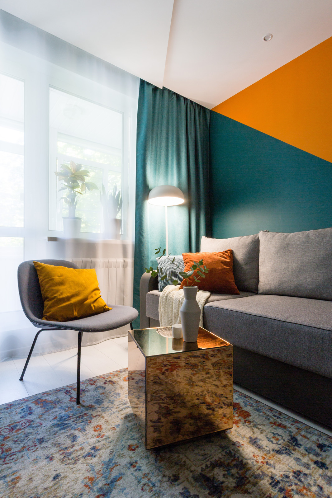 Яркая квартира