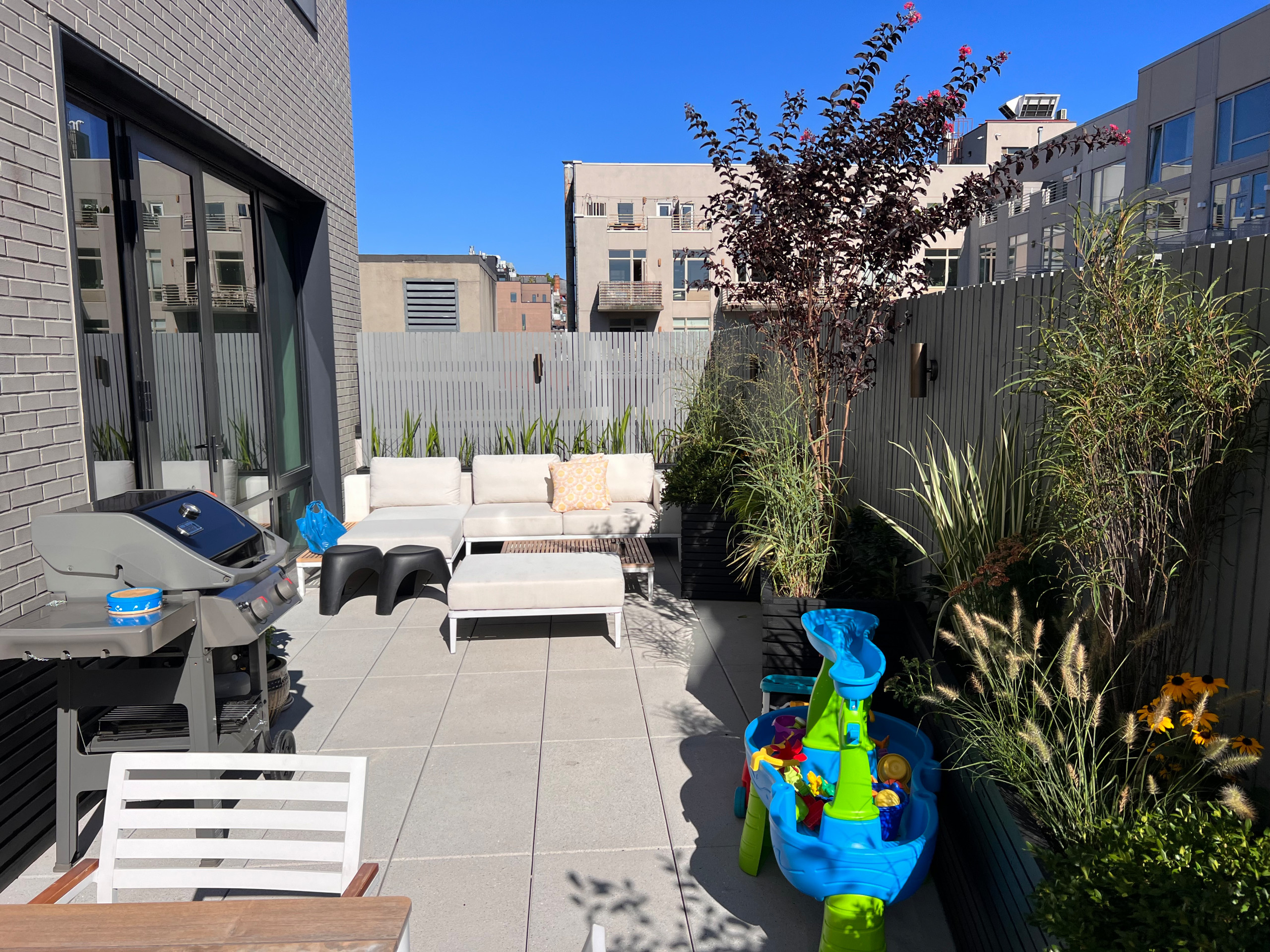 Williamsburg Kid Friendly Terrace