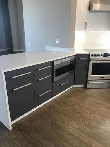 Inspiration for a transitional kitchen remodel in Chicago