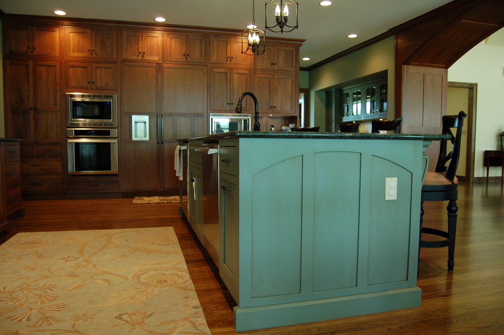 Kitchen - kitchen idea in Cincinnati