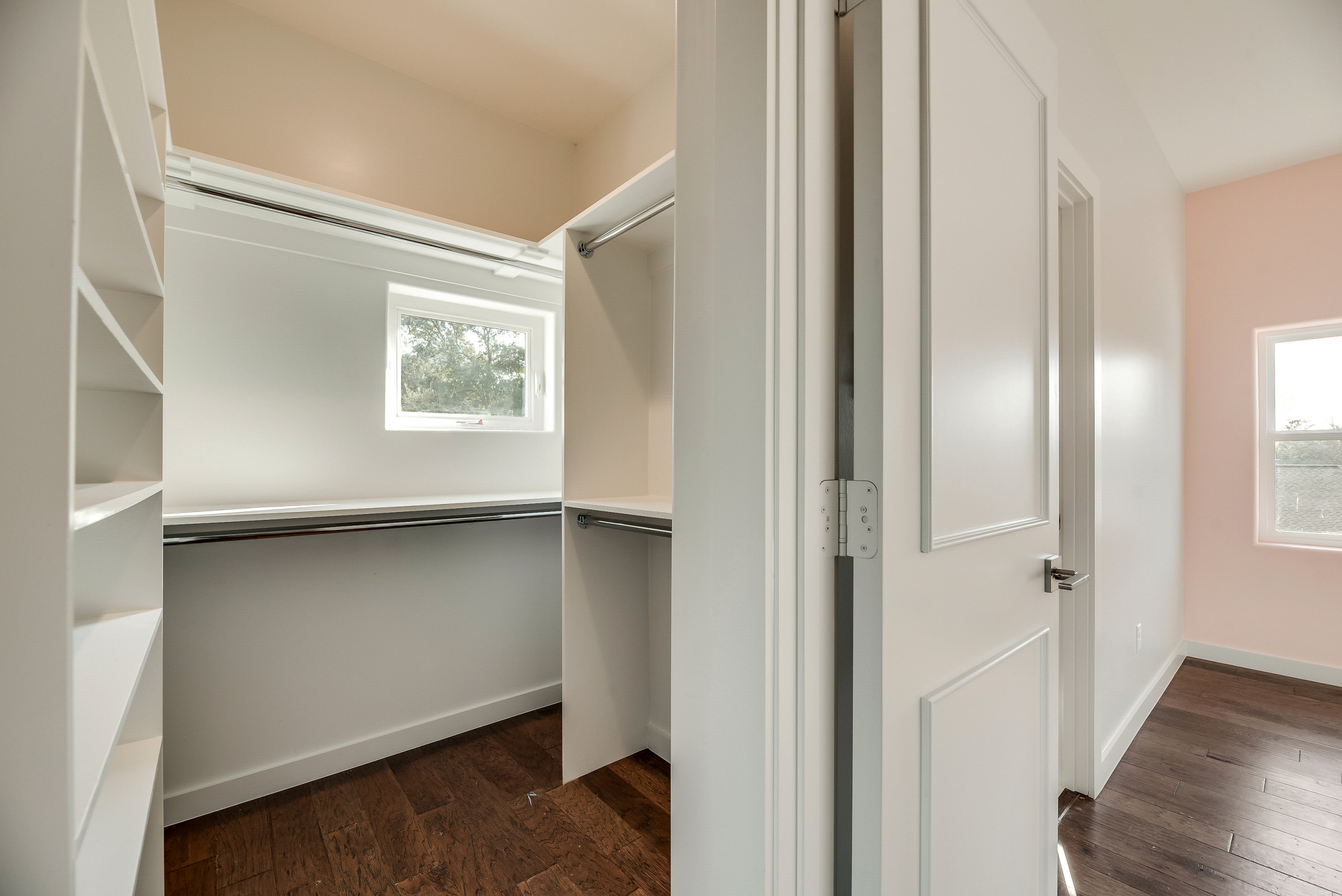 Kid's Loft and open Kitchen