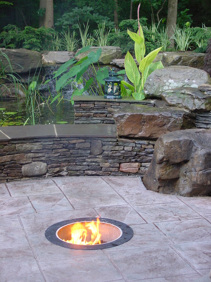 Patio - small transitional patio idea in DC Metro