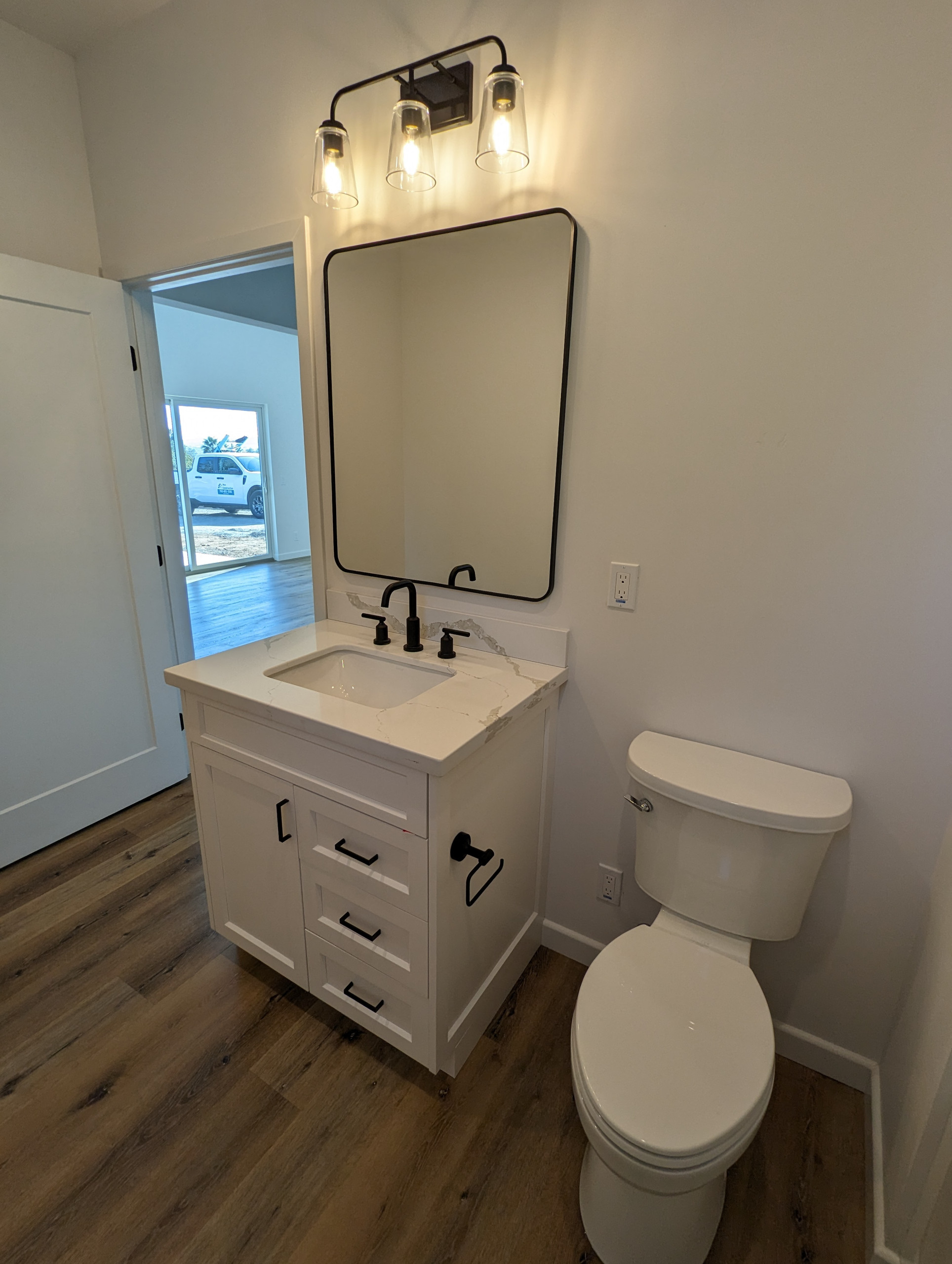 ADU 650 SQFT 1 BED