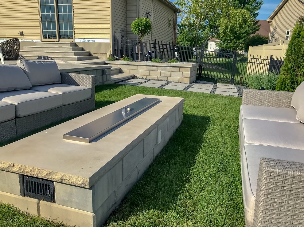 Example of a transitional pool design in Chicago