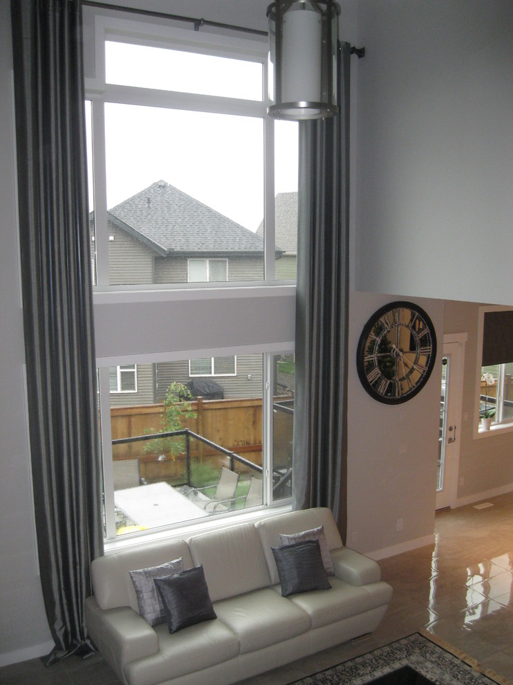 Home design - contemporary home design idea in Calgary
