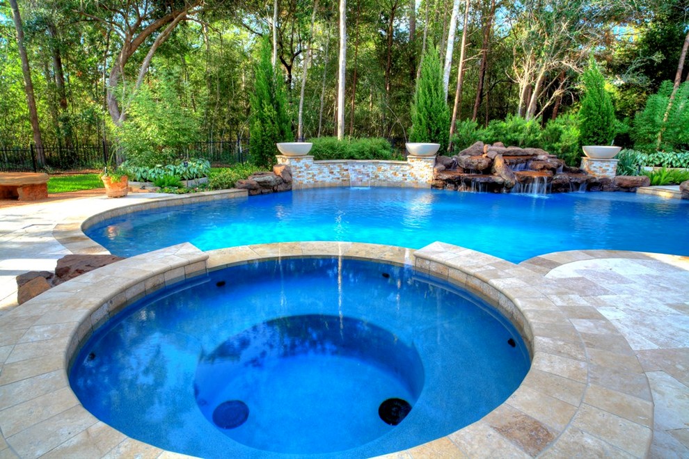 Design ideas for a country custom-shaped natural pool in Houston.
