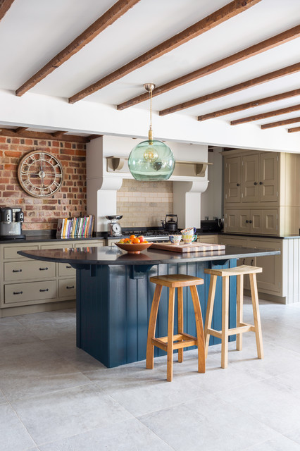 Barn Conversion, Worcestershire landhausstil-kueche