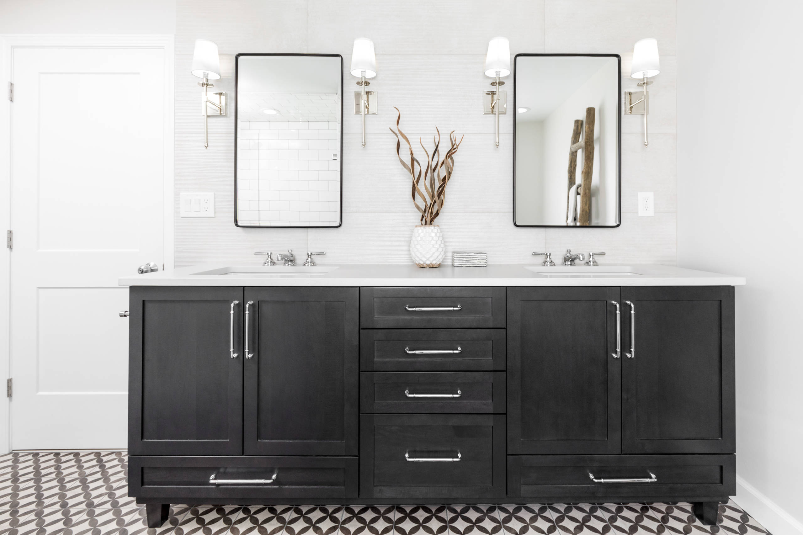 Mid-sized farmhouse master white tile and porcelain tile porcelain tile and multicolored floor corner shower photo in Detroit with shaker cabinets, black cabinets, a two-piece toilet, gray walls, an u
