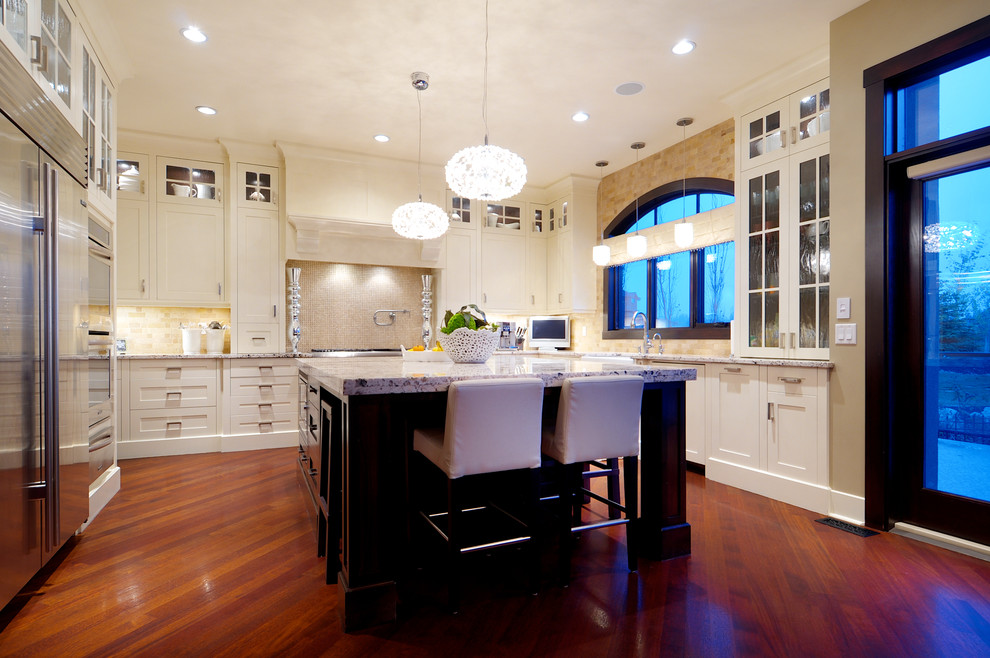 Transitional kitchen photo in Calgary