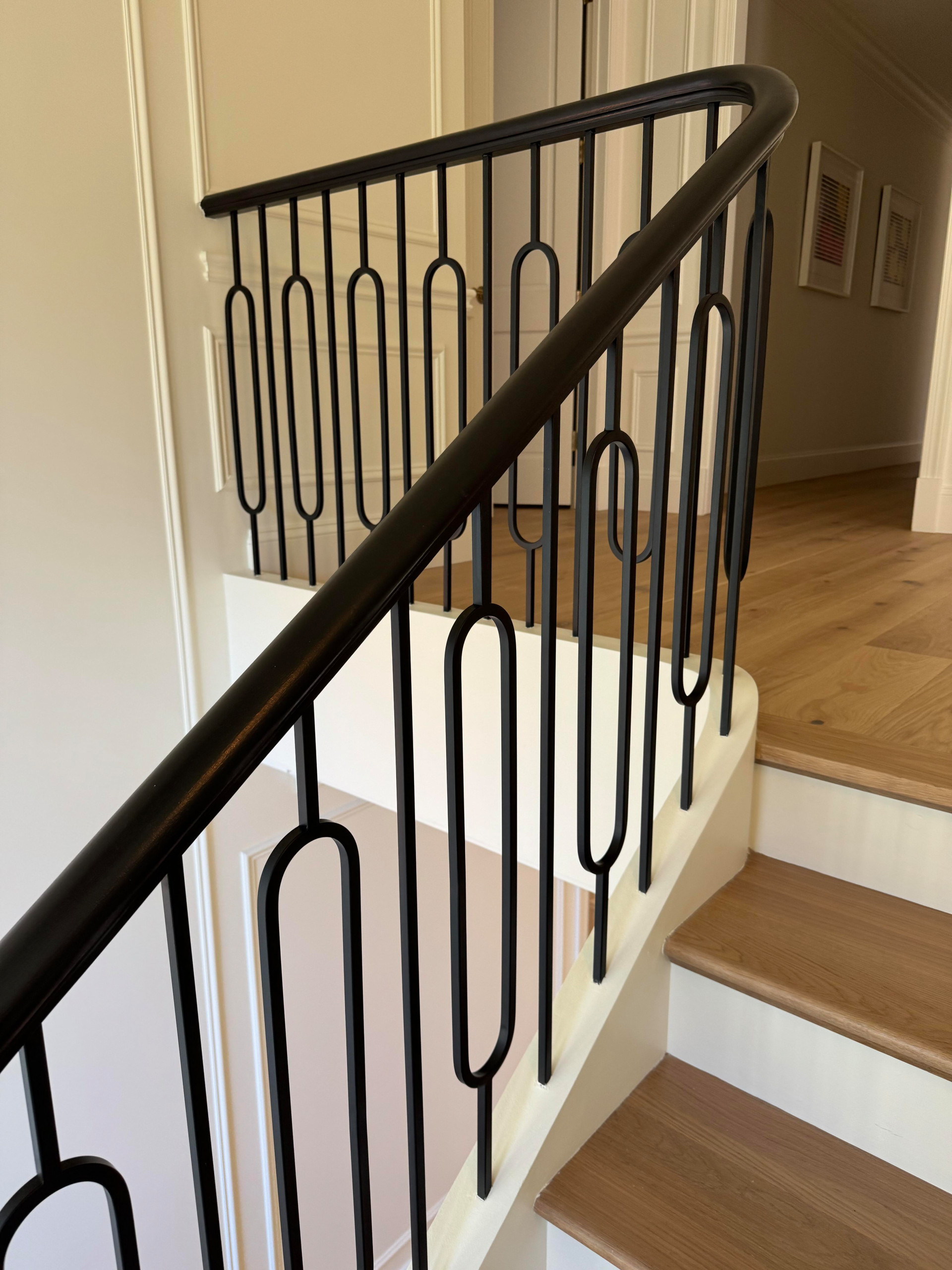 134_Stunning Straight Stair with an Elliptical Twist, McLean, VA 22101