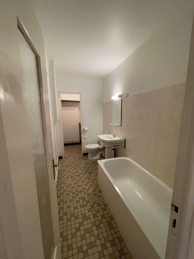 Idées déco pour une salle de bain contemporaine.