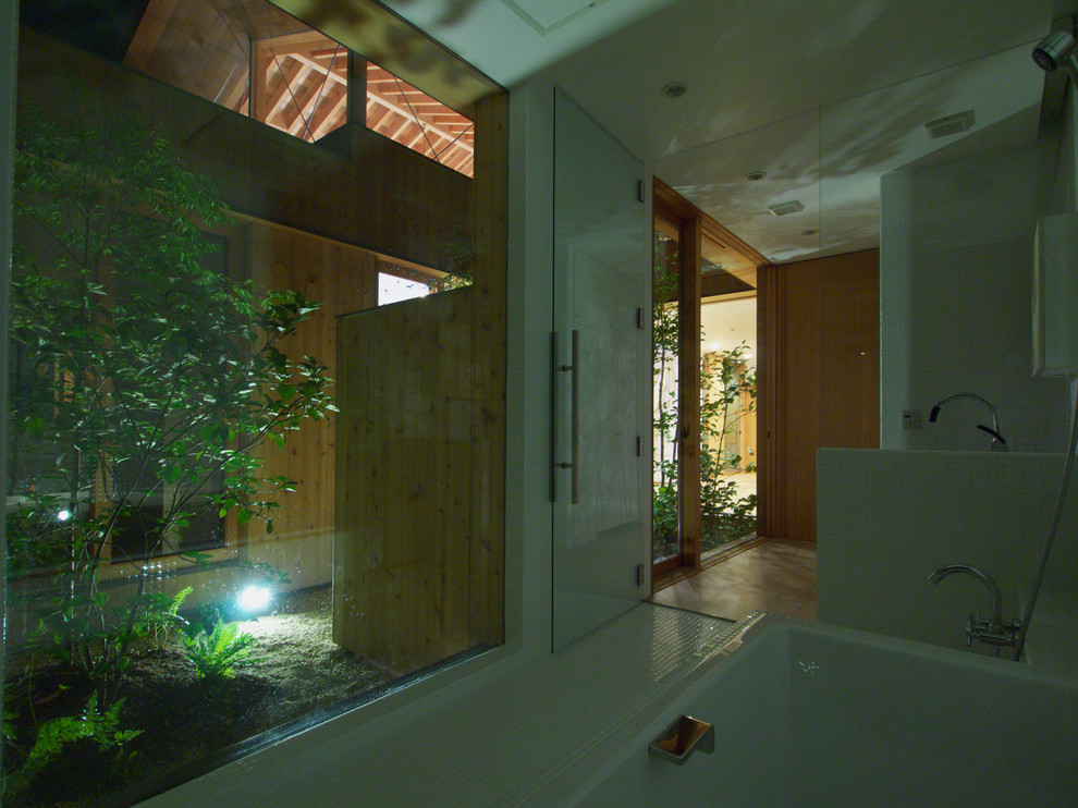 This is an example of a contemporary home design in Nagoya.