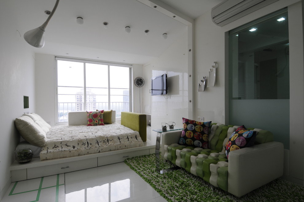 Bedroom - modern bedroom idea in Mumbai
