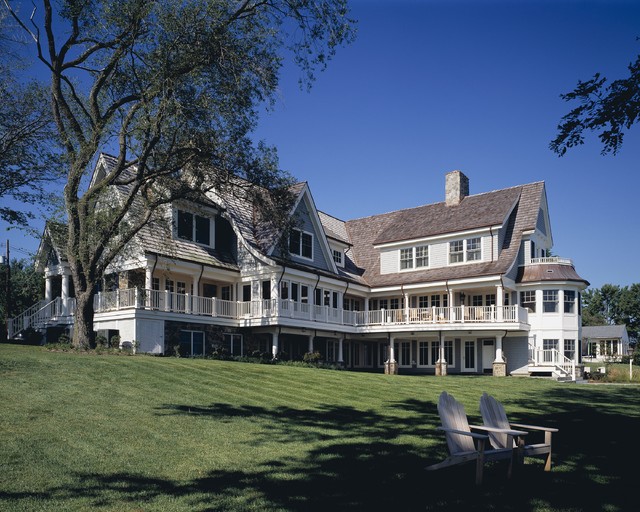 Gibson Island Traditional Exterior DC Metro by Pyramid Builders