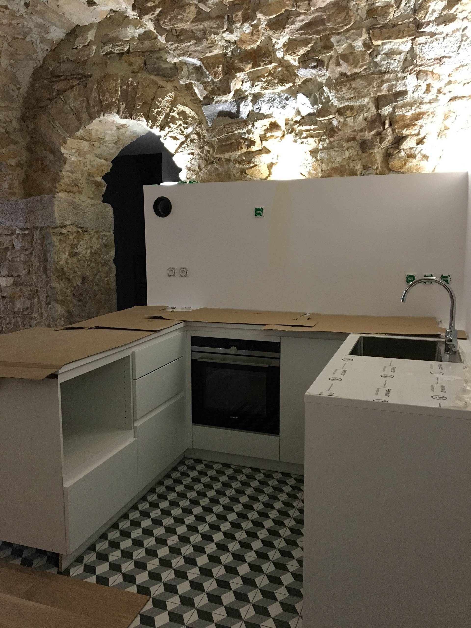 Anciennes écuries transformées en habitation