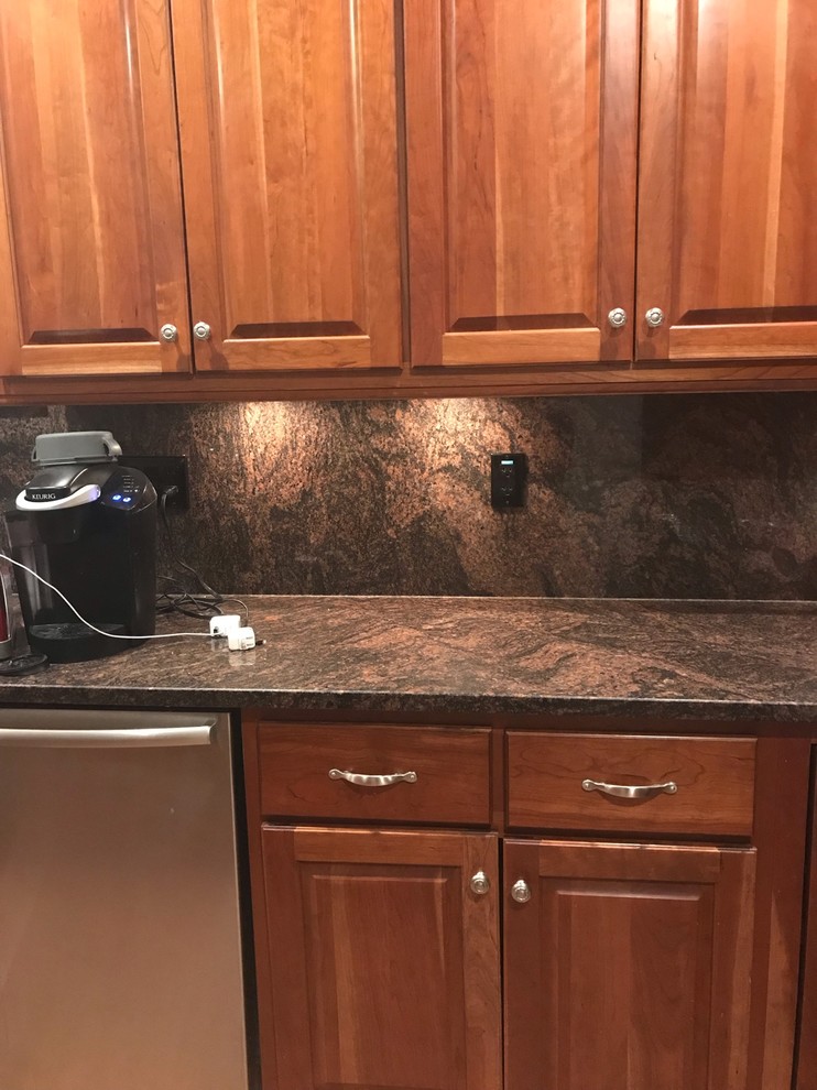has anyone removed a full granite backsplash?