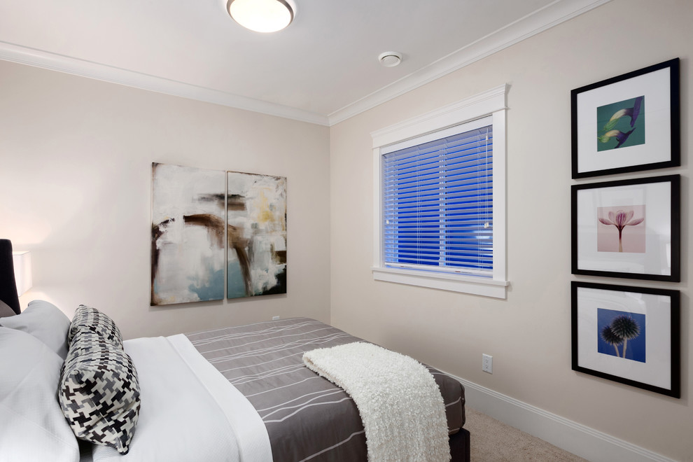 Transitional home design photo in Vancouver
