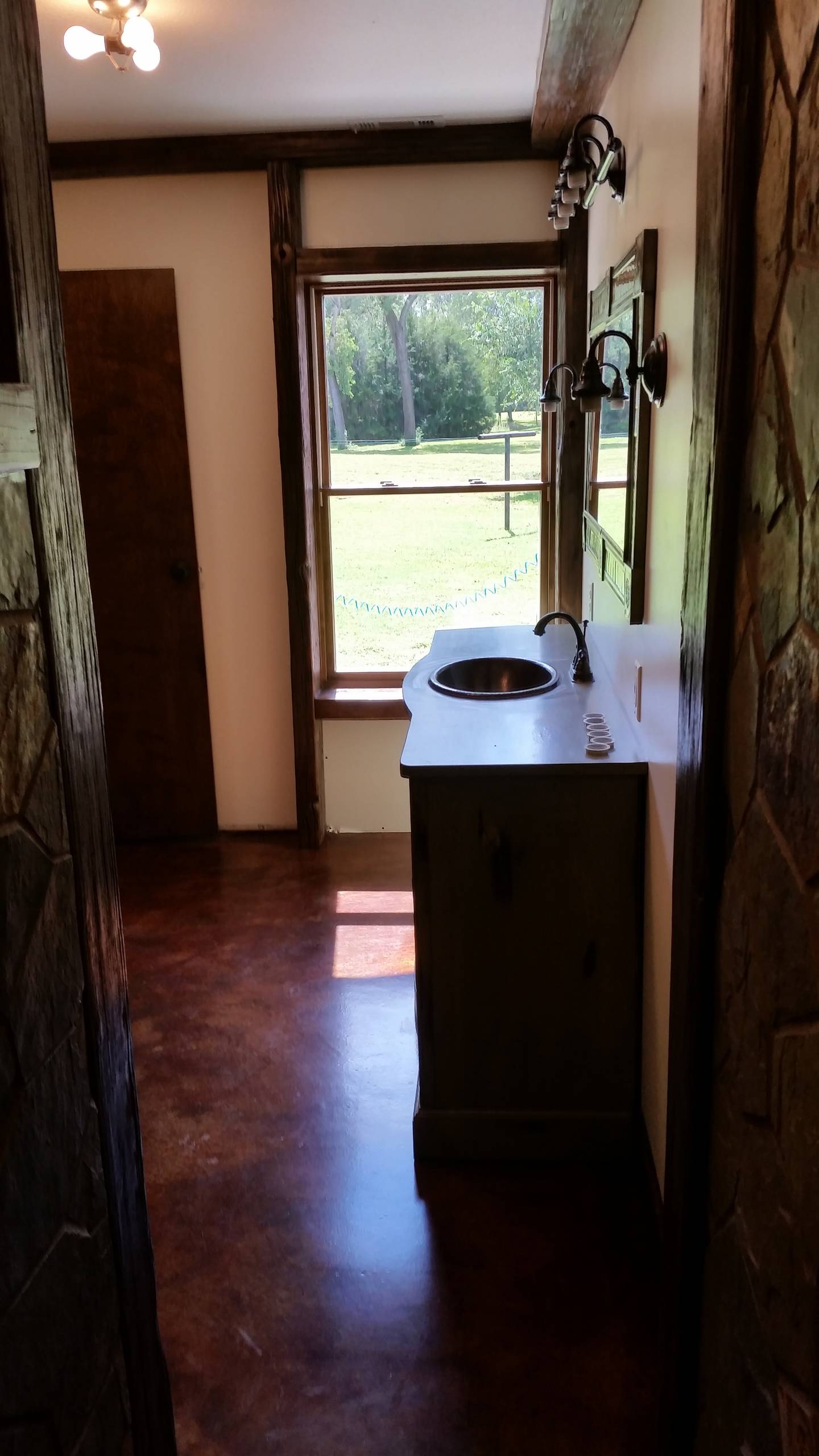 Rustic Bathroom from Start to Finish
