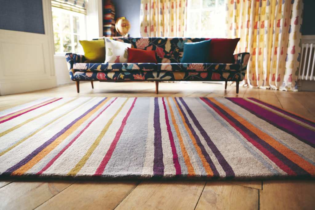 Фото ярких современных ковров в интерьере