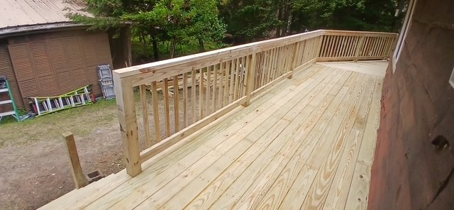 Pinehurst Deck
