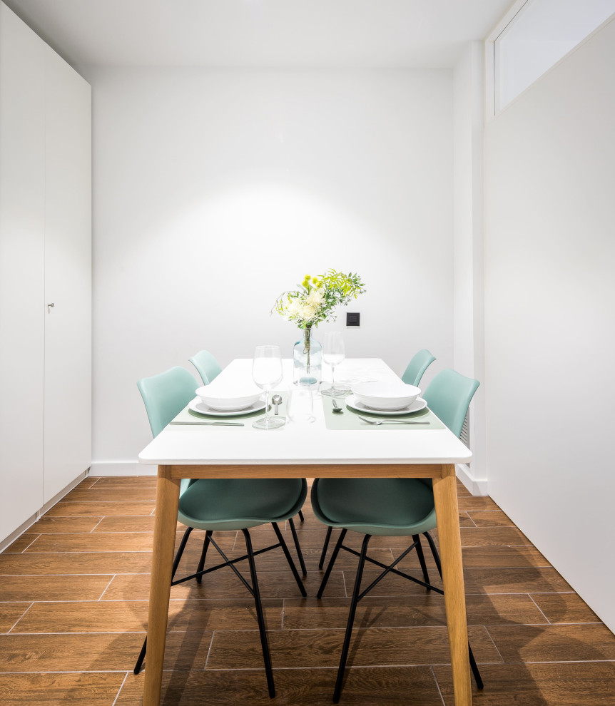 Mesa de comedor elegante, minimalista y moderna - Mediterranean ...