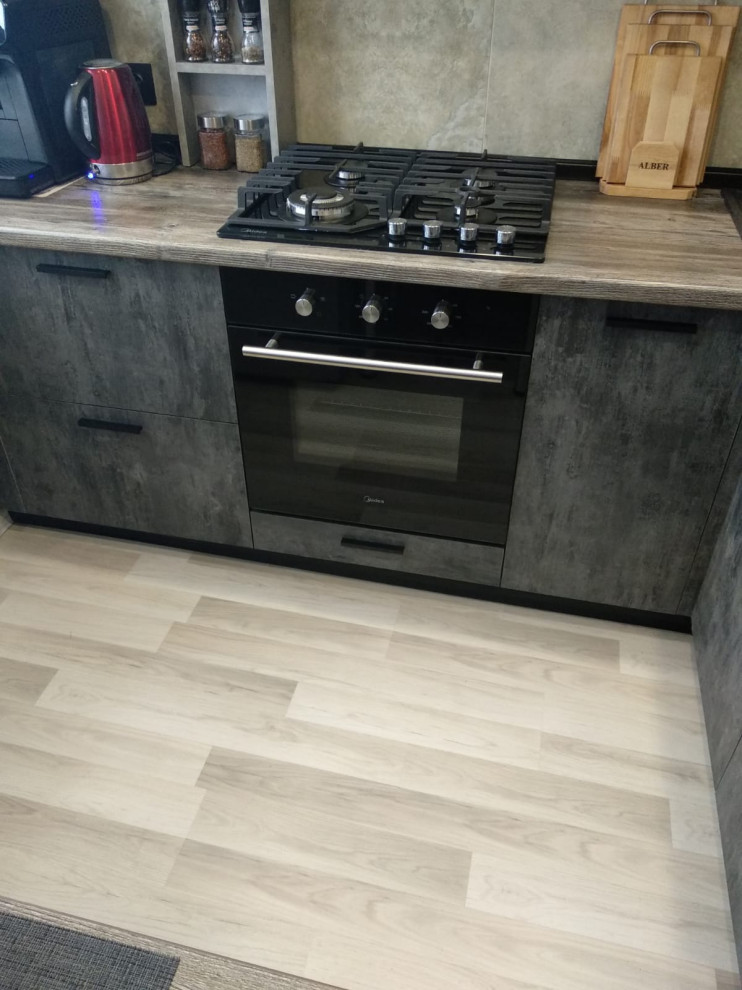 A2B7C87E-DD09-4A04-AA78-343E0EAFE8BA