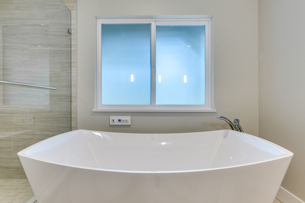Bathroom - transitional bathroom idea