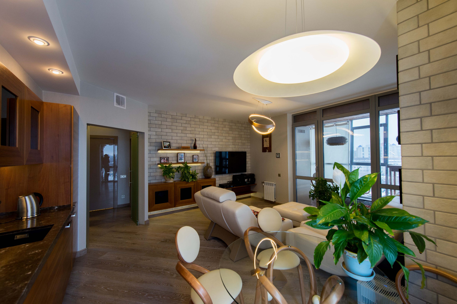 Вместо кисти - идеи, вместо красок - эмали