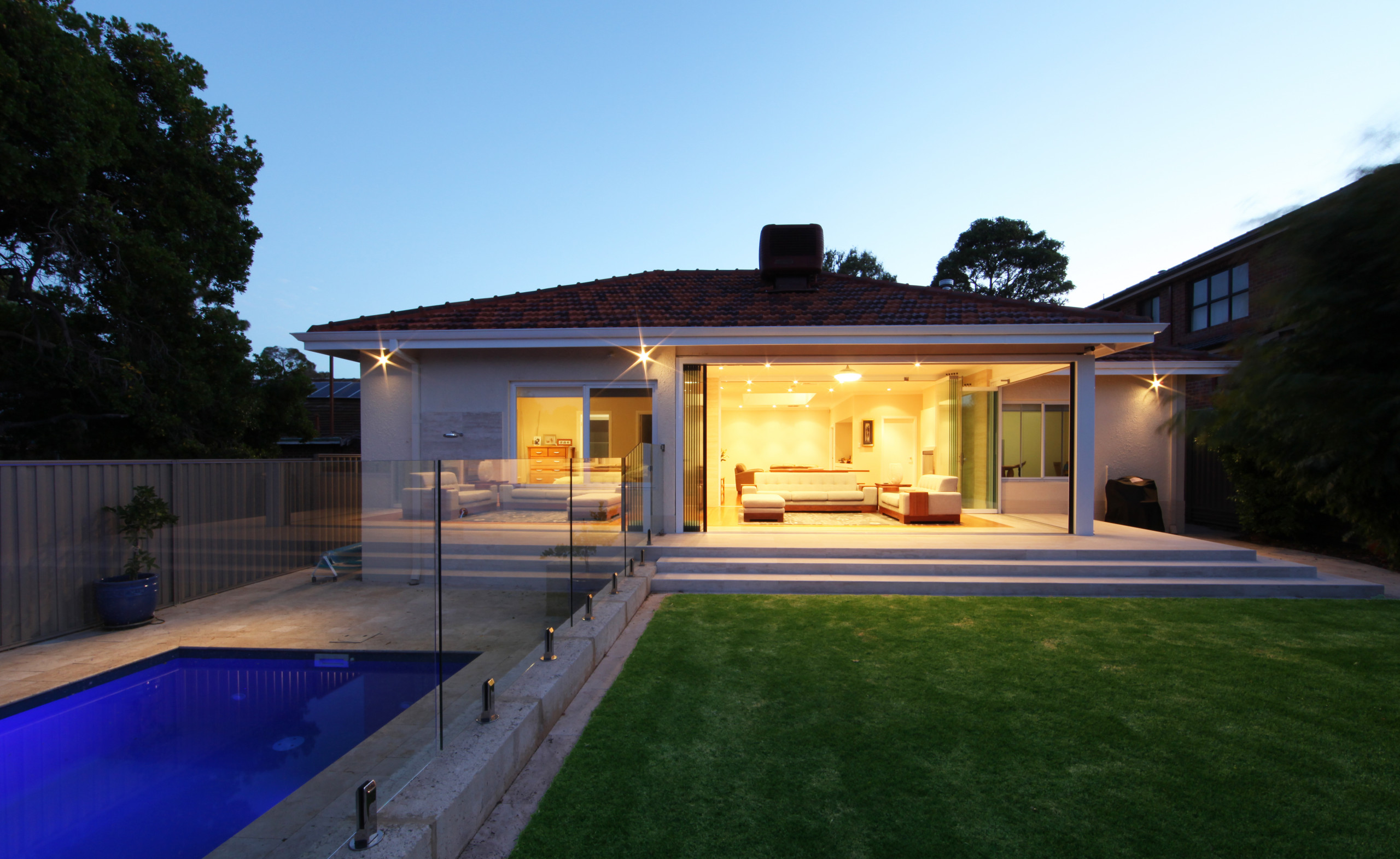 Contemporary Single Storey Extension & Renovation