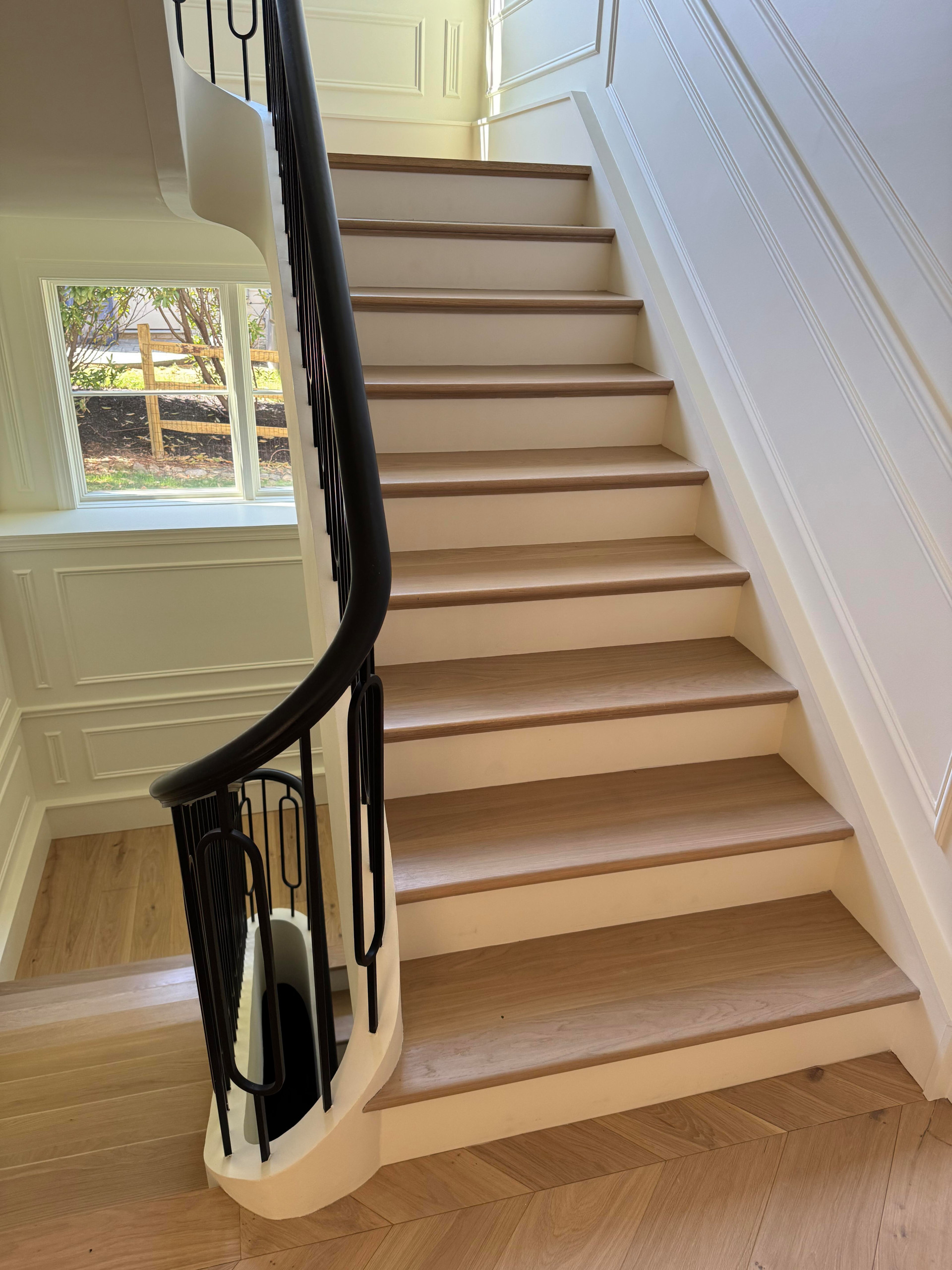 134_Stunning Straight Stair with an Elliptical Twist, McLean, VA 22101
