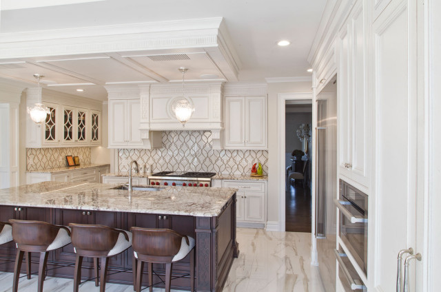 Transitional White Kitchen in Paramus, NJ. contemporain-cuisine