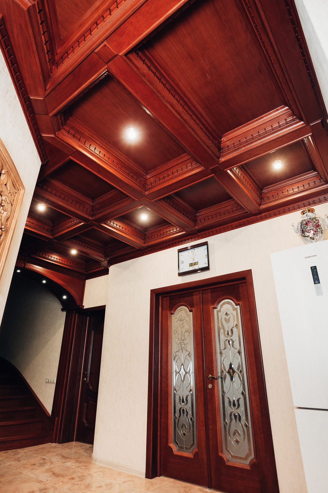 Деревянная лестница в тайнхаусе на ул. Агакова г. Чебоксары