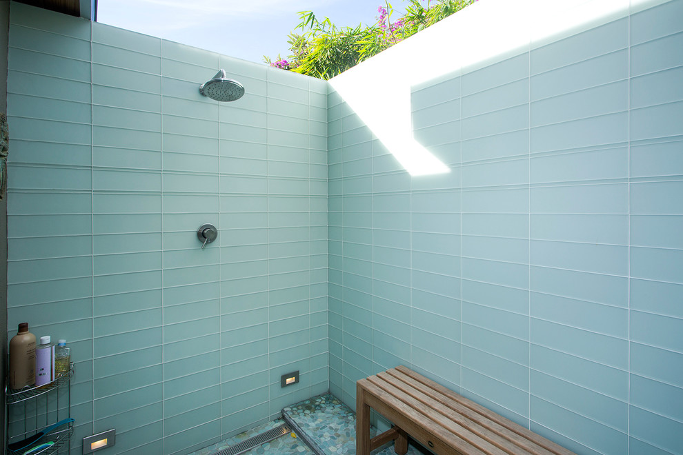 Venice Island Mid Century Modern, Mid Century Blue Tile Bathroom