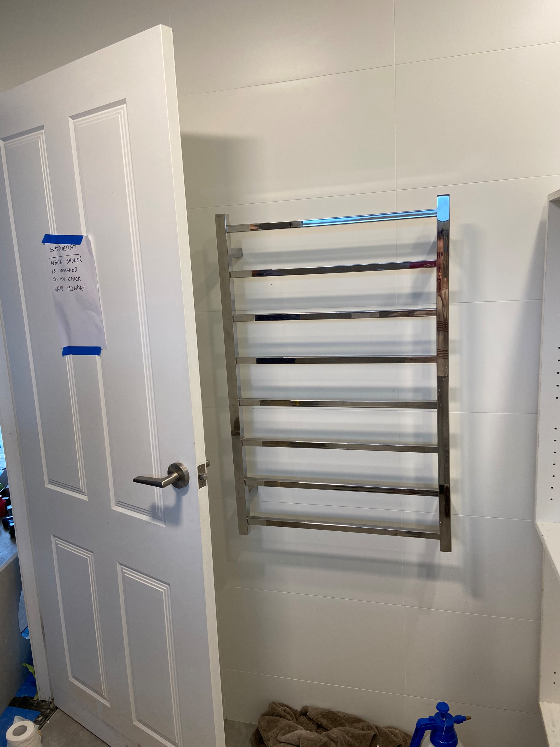 FIX OUR BROKEN BATHROOM PLEASE