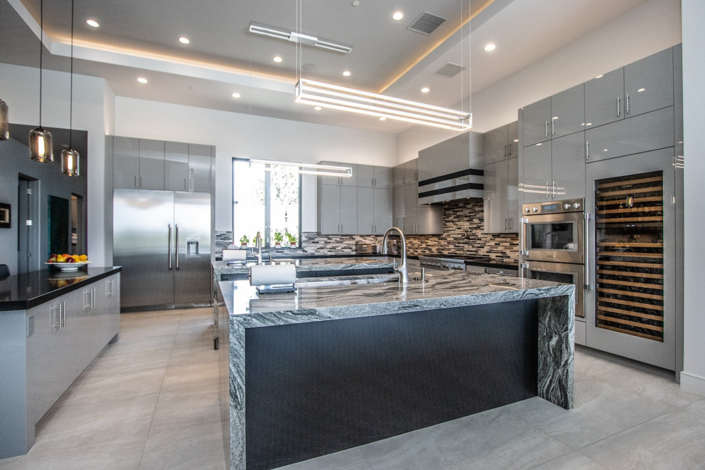 Kitchen - kitchen idea in Phoenix