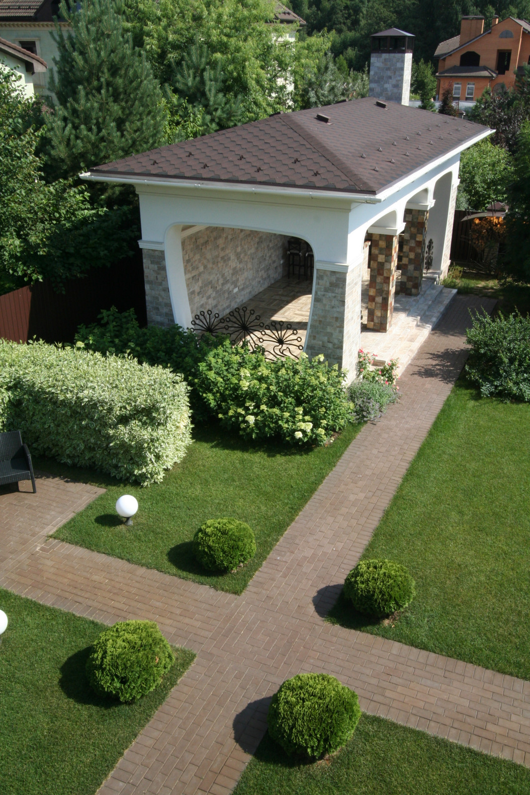 Беседка с летней кухней