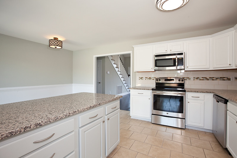 422 N Colony