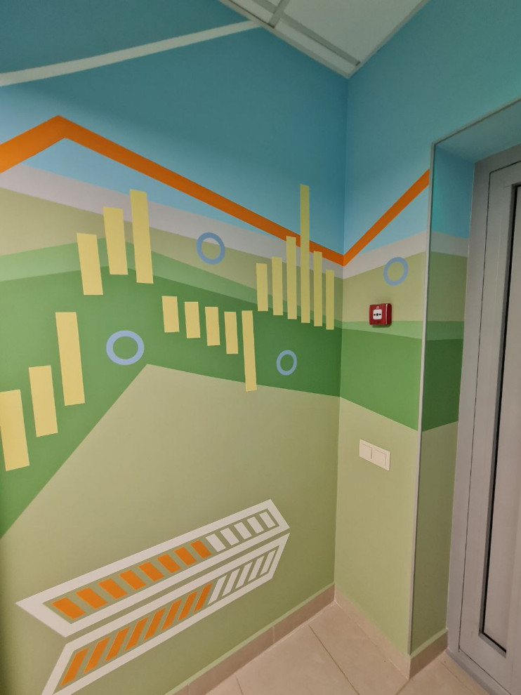 Трафаретна роспись стен в офисном здании